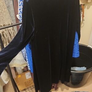 Jacqueline Ferrar Elegant Black Dress